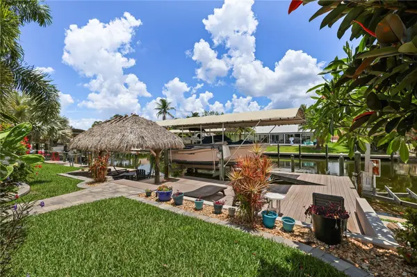 5215 PELICAN BLVD, Cape Coral, FL 33914