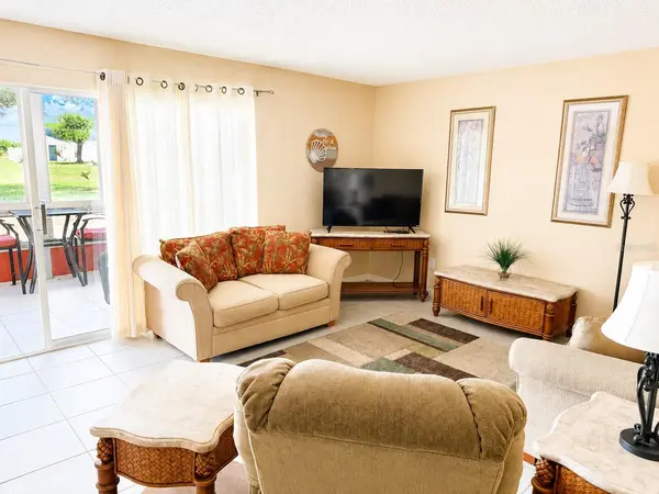 3586 CAPE HAZE DR #B6, Rotonda West, FL 33947