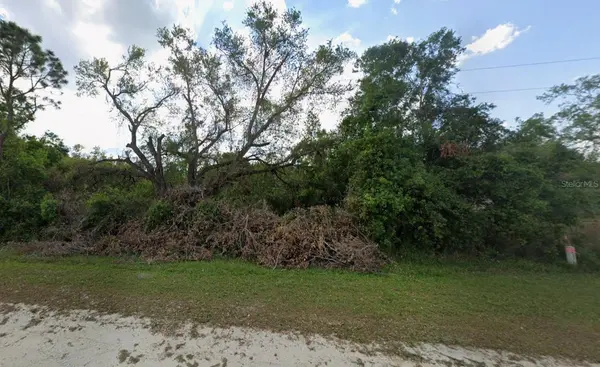 NE 3RD AVE, Okeechobee, FL 34972