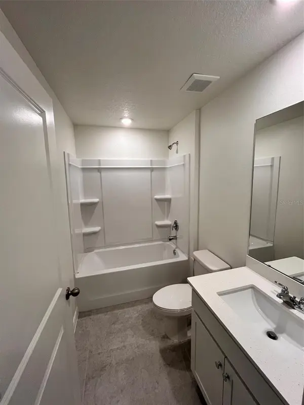 10450 BAYLOR AVE, Hastings, FL 32145