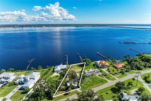 24181 HARBORVIEW RD, Punta Gorda, FL 33980