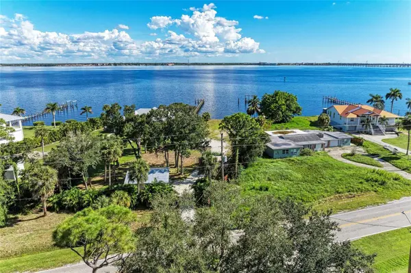 24181 HARBORVIEW RD, Punta Gorda, FL 33980