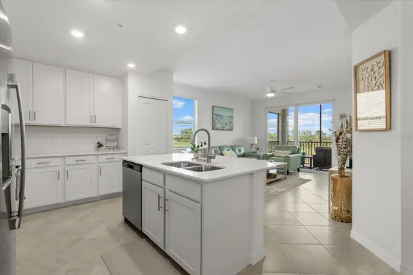 17570 OPAL SAND DR #201, Venice, FL 34293