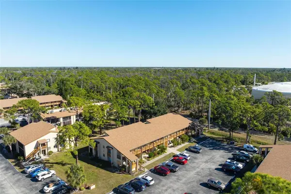 25 QUAILS RUN BLVD #6, Englewood, FL 34223