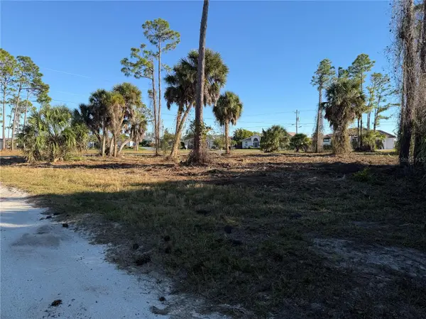 2 PINE VALLEY PL, Rotonda West, FL 33947