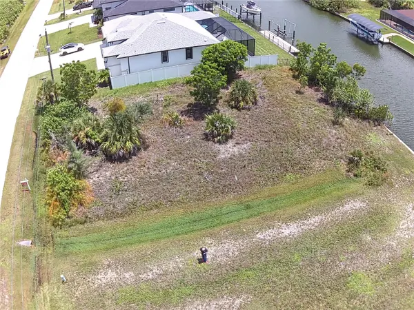 15674 MARGO CIR, Port Charlotte, FL 33981