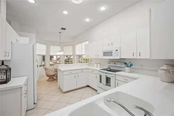 547 FALLBROOK DR, Venice, FL 34292