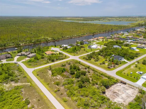 10536 ST PAUL DR, Port Charlotte, FL 33981