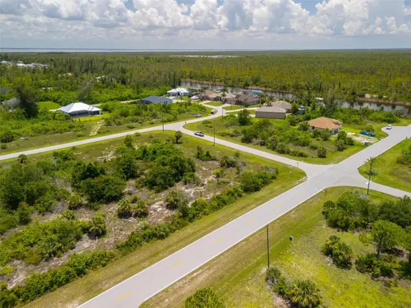 10536 ST PAUL DR, Port Charlotte, FL 33981