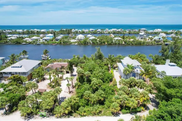 211 KETTLE HARBOR DR, Placida, FL 33946