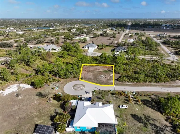 6 BERTH CT, Placida, FL 33946