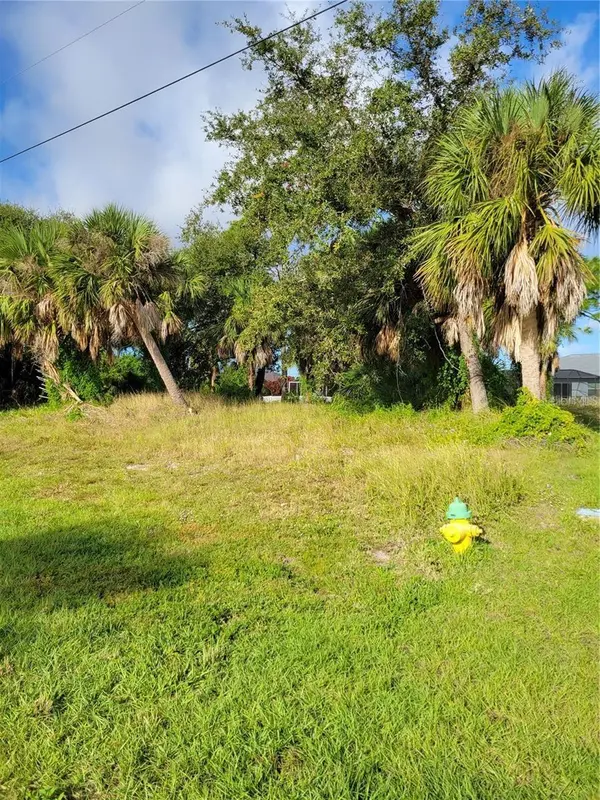 95 LONG MEADOW LN, Rotonda West, FL 33947
