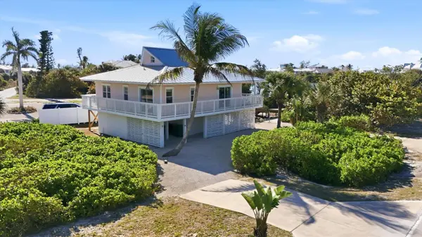 11 BOCILLA DR, Placida, FL 33946