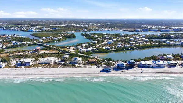 11 BOCILLA DR, Placida, FL 33946