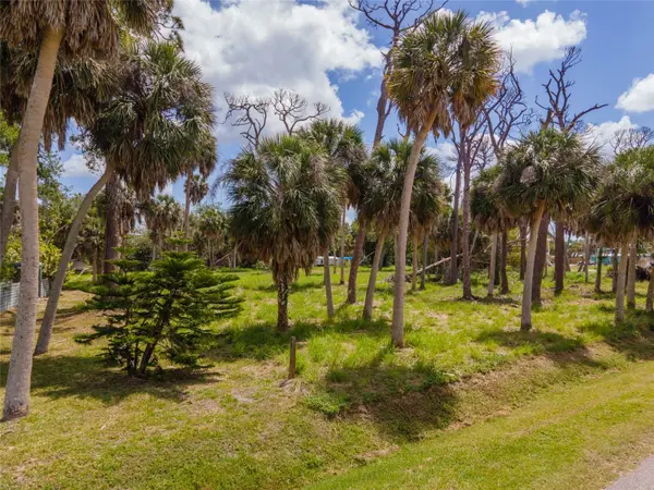 W COWLES ST, Englewood, FL 34223