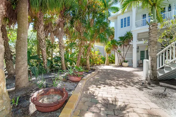 7320 PALM ISLAND DR, Placida, FL 33946