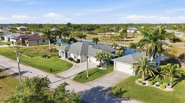 8050 TRACY CIR, Port Charlotte, FL 33981