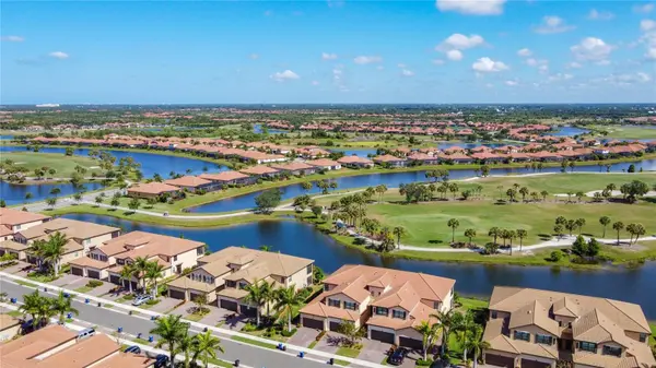 10796 TARFLOWER DR #101, Venice, FL 34293