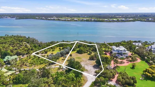 10450 SUNNY DREAMS TER, Placida, FL 33946