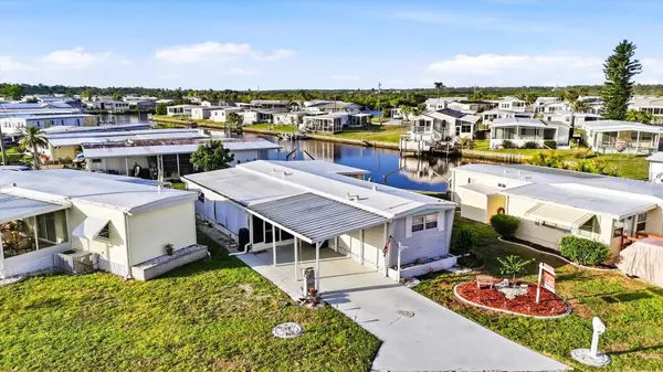 527 BLACKBURN BLVD, North Port, FL 34287