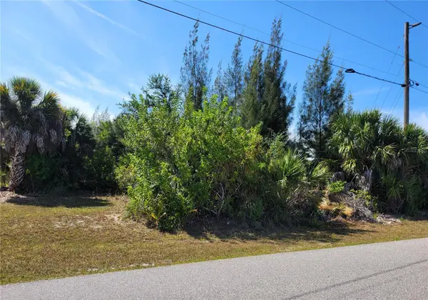9598 SPRING CIR, Port Charlotte, FL 33981