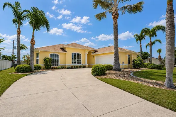 18075 PETOSKEY CIR, Port Charlotte, FL 33948