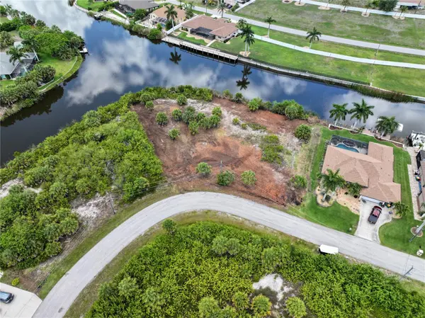 14235 FRUITPORT CIR, Port Charlotte, FL 33981