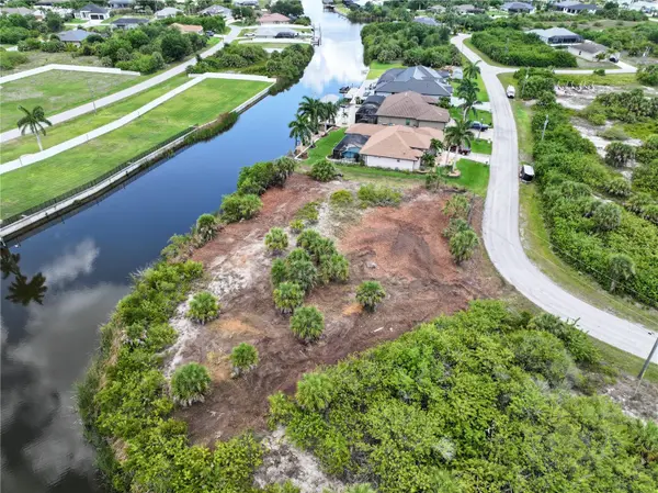 14235 FRUITPORT CIR, Port Charlotte, FL 33981