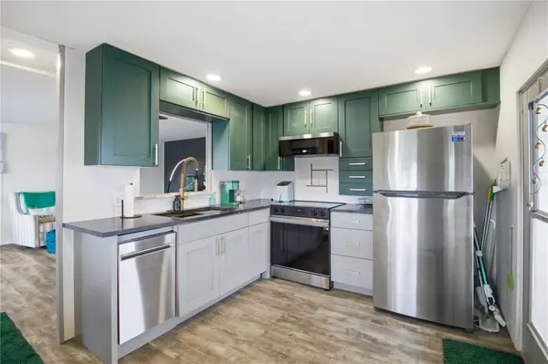 5402 CHATEAU LN, Bradenton, FL 34207