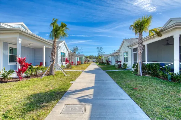 198 GYPSY PALACE LN, Daytona Beach, FL 32124