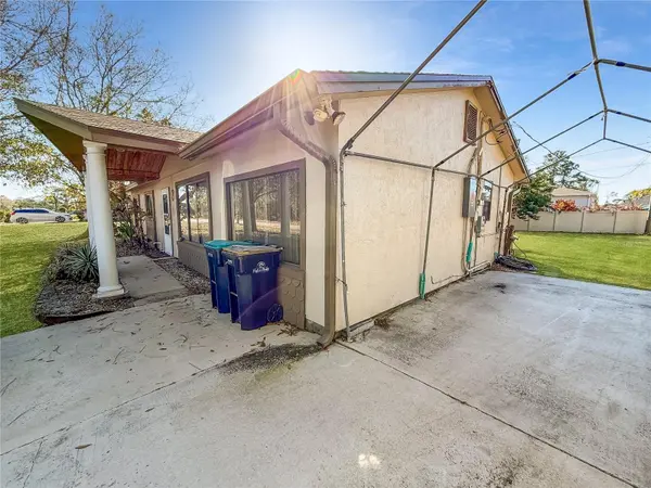 1650 BURGUNDY ST SE, Palm Bay, FL 32909