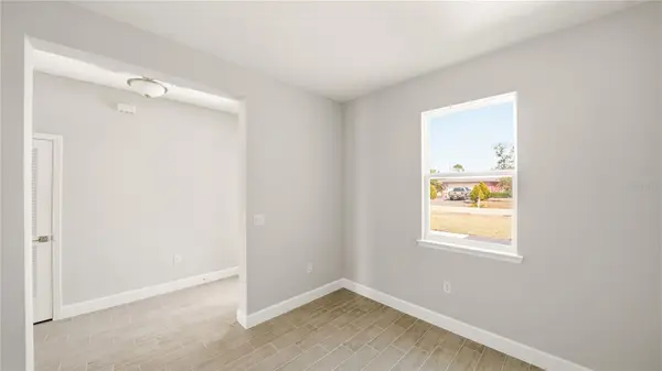 2 ROLLER LN, Palm Coast, FL 32164