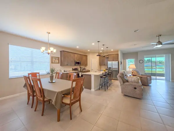 8 LAKELAND WAY, Palm Coast, FL 32137