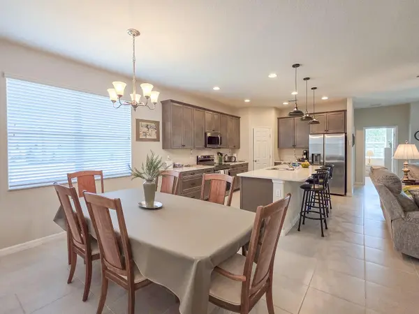 8 LAKELAND WAY, Palm Coast, FL 32137