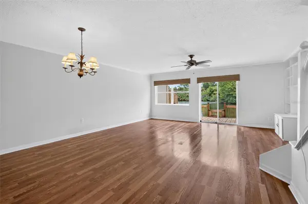 525 LAKE BRIDGE DR, Ormond Beach, FL 32174