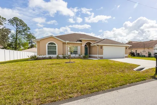 10 FISCHER LN, Palm Coast, FL 32137
