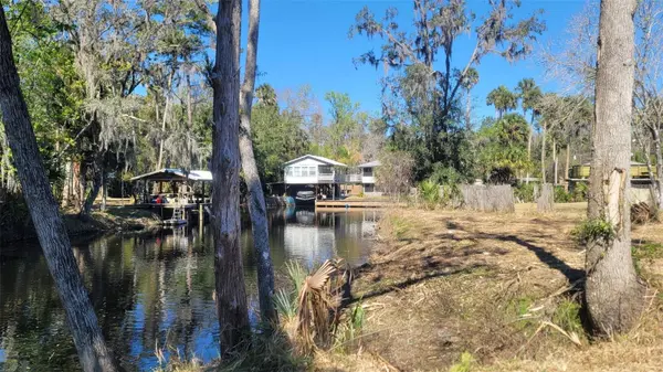 55813 SAM ST, Astor, FL 32102