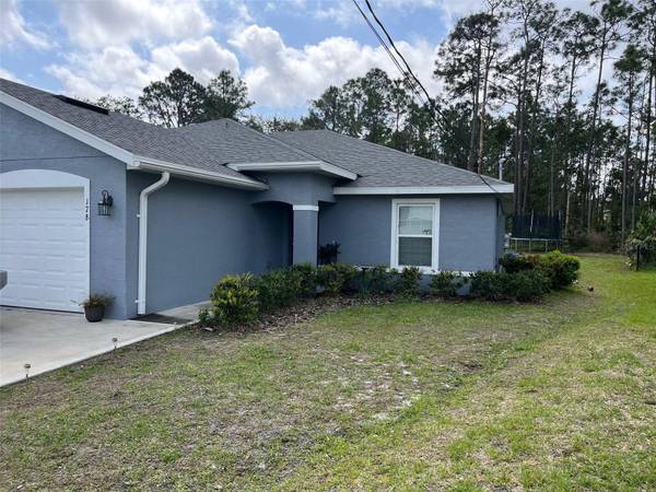17 FRENEAU LN #A&B, Palm Coast, FL 32137