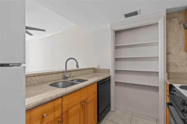 829 1ST ST S #3B, Jacksonville Beach, FL 32250
