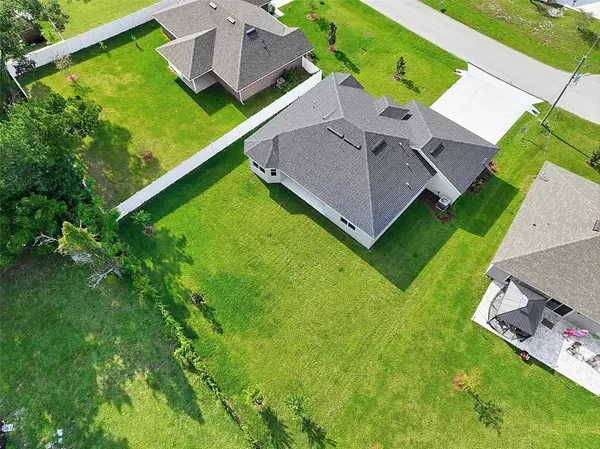 10 PERSIMMON DR, Palm Coast, FL 32164