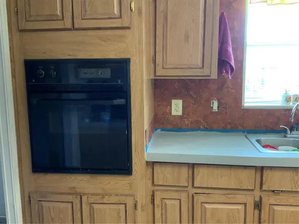 1639 BASS AVE, Seville, FL 32190