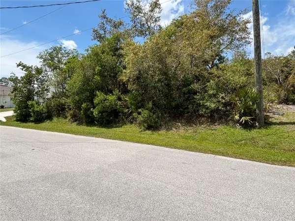 28 FALLWOOD LN, Palm Coast, FL 32137