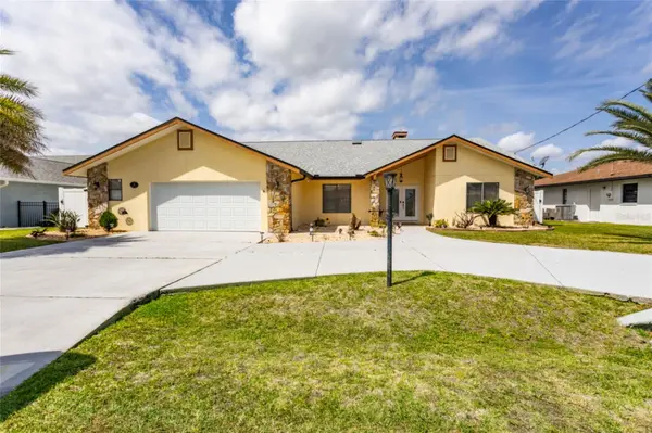 18 CLASSIC CT S, Palm Coast, FL 32137