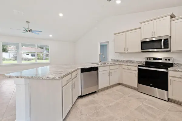 9 LAMAR LN, Palm Coast, FL 32137