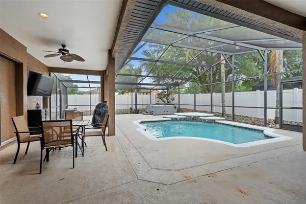 1059 NATURAL OAKS DR, Orange City, FL 32763