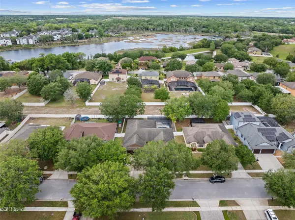1059 NATURAL OAKS DR, Orange City, FL 32763