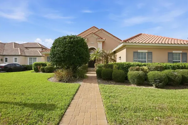 13 NEW OAK LEAF DR, Palm Coast, FL 32137
