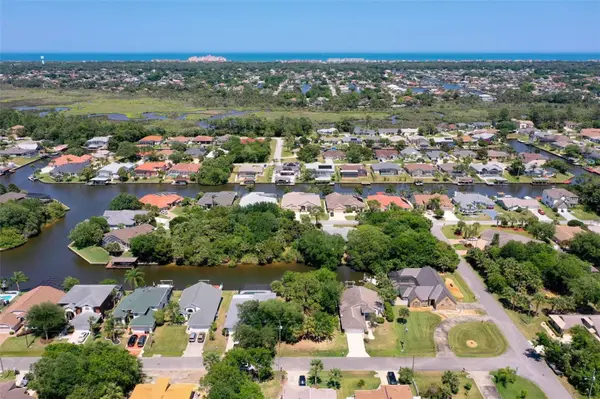 6 CORONA CT, Palm Coast, FL 32137