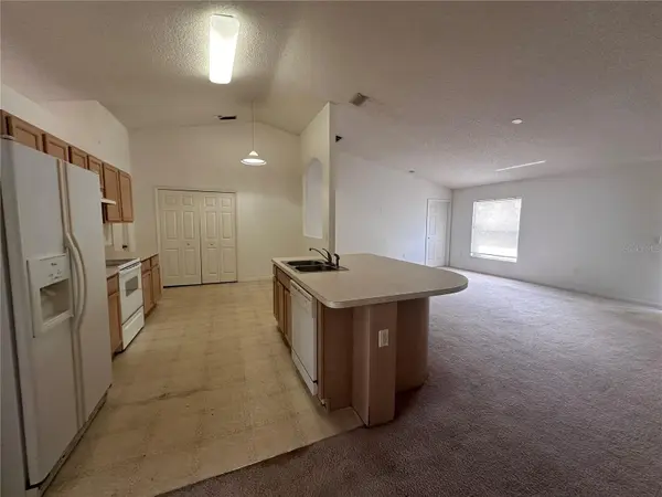 33 RYBARK LN, Palm Coast, FL 32164