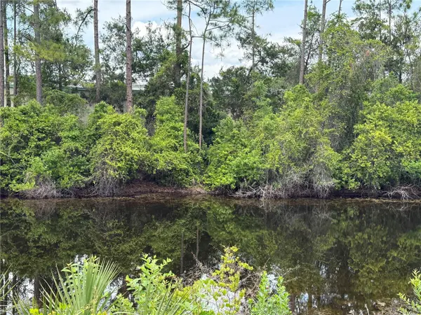 33 WENDY LN, Palm Coast, FL 32164